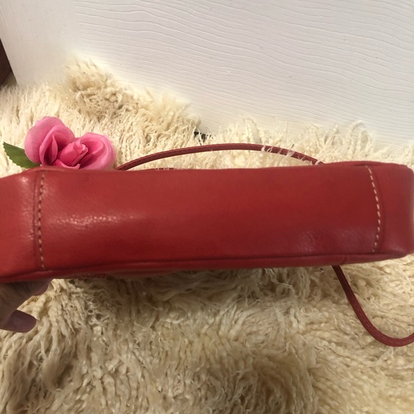 FOSSIL Authentic Red Leather Crossbody Bag - Picture 3 of 7